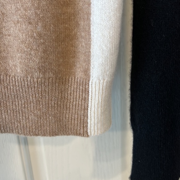 Charter Club Cashmere crew sweater - Picture 10 of 12